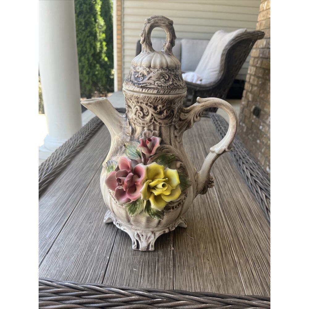 Capodimonte Porcelain Flower Pitcher With Lid Made In Italy. Pink Flower Is Chip - Picture 8 of 15